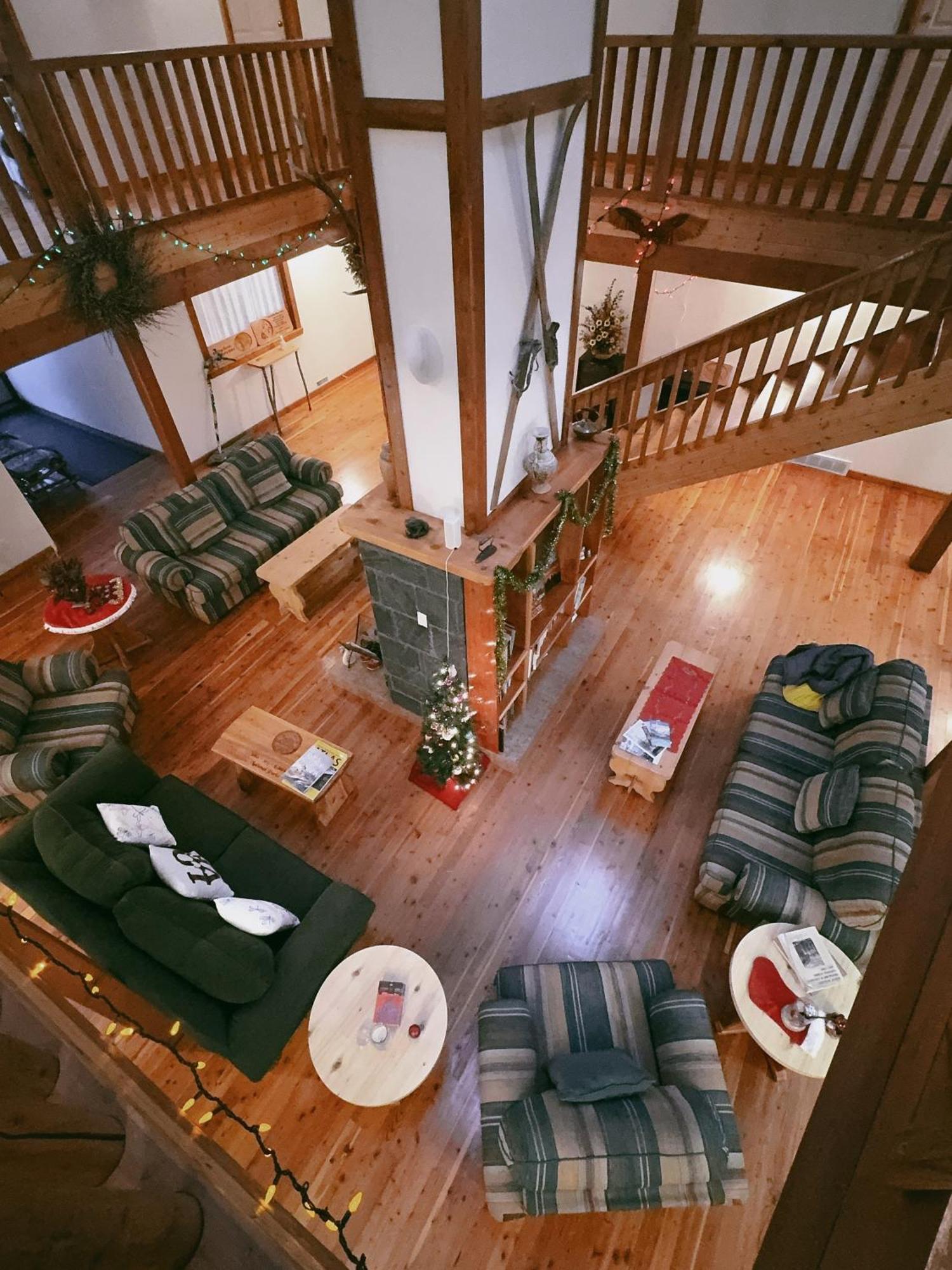 Alpine Meadows Lodge Golden Extérieur photo