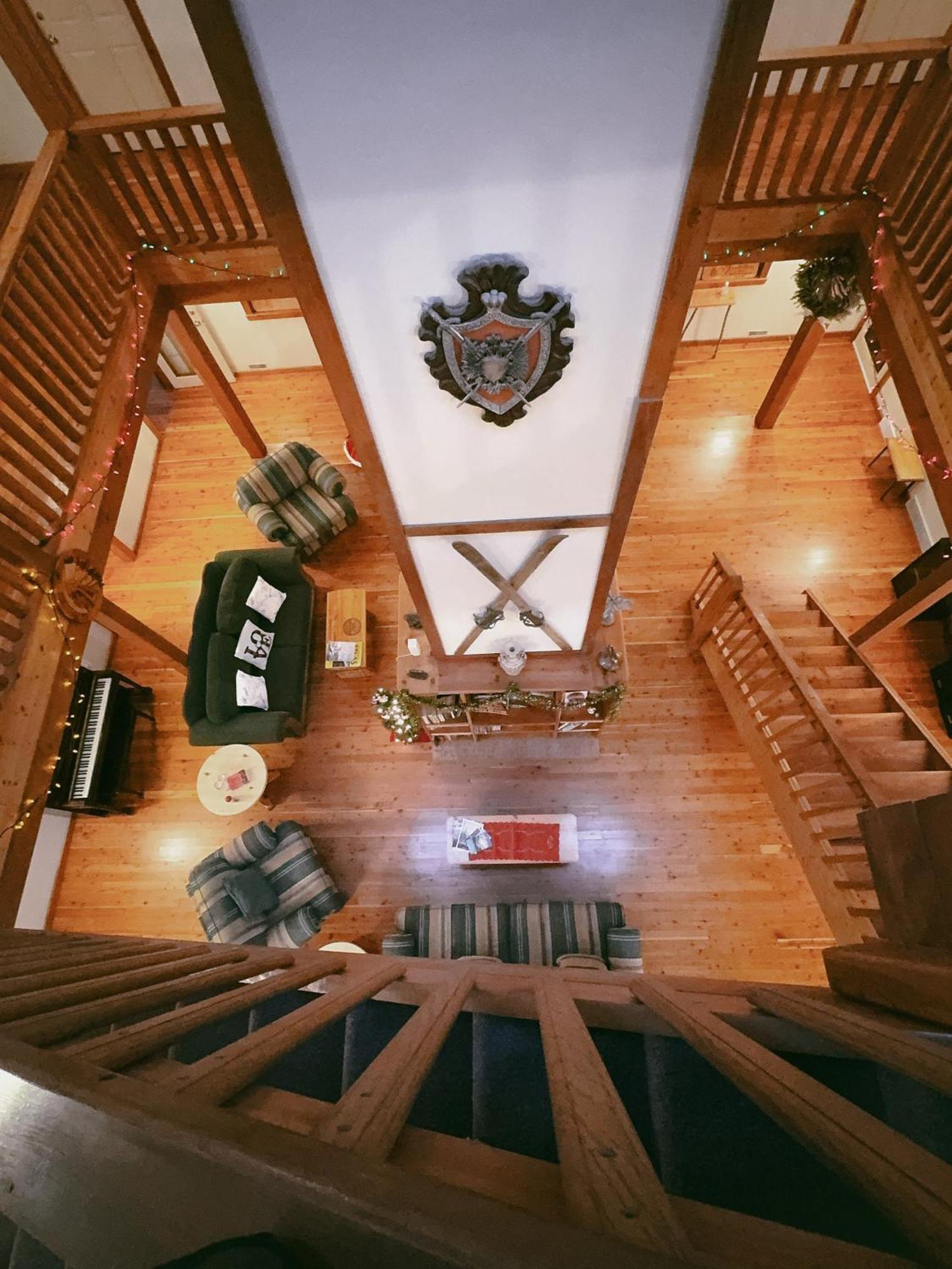 Alpine Meadows Lodge Golden Extérieur photo
