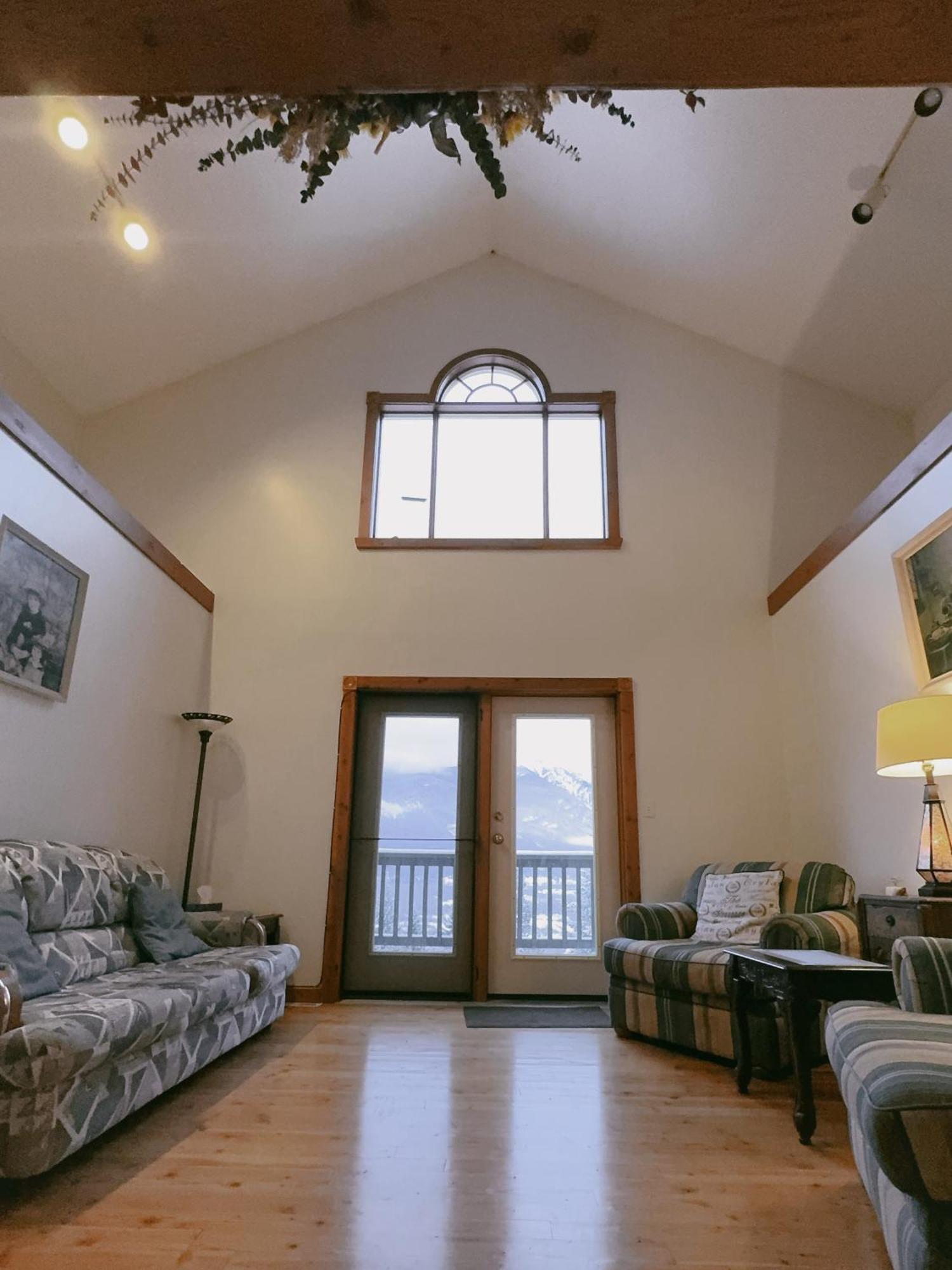 Alpine Meadows Lodge Golden Extérieur photo