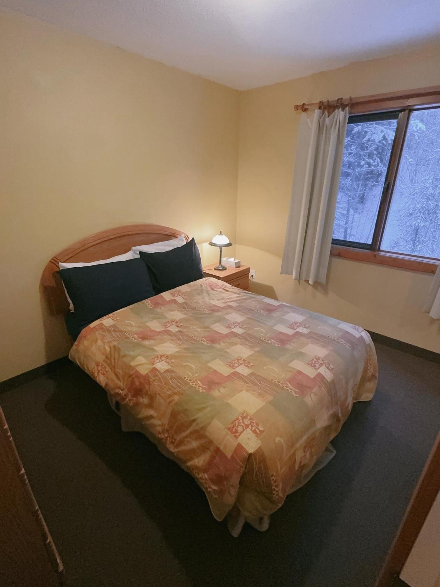Alpine Meadows Lodge Golden Extérieur photo