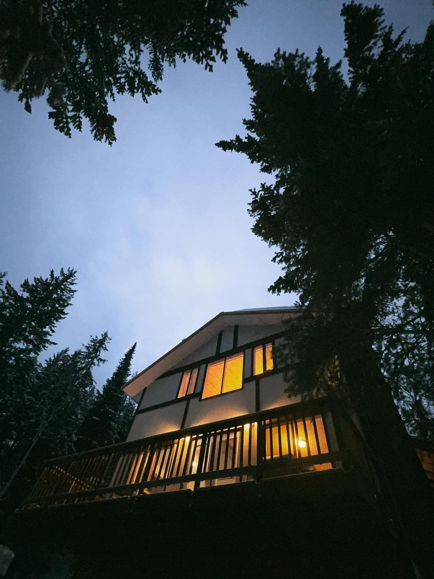 Alpine Meadows Lodge Golden Extérieur photo