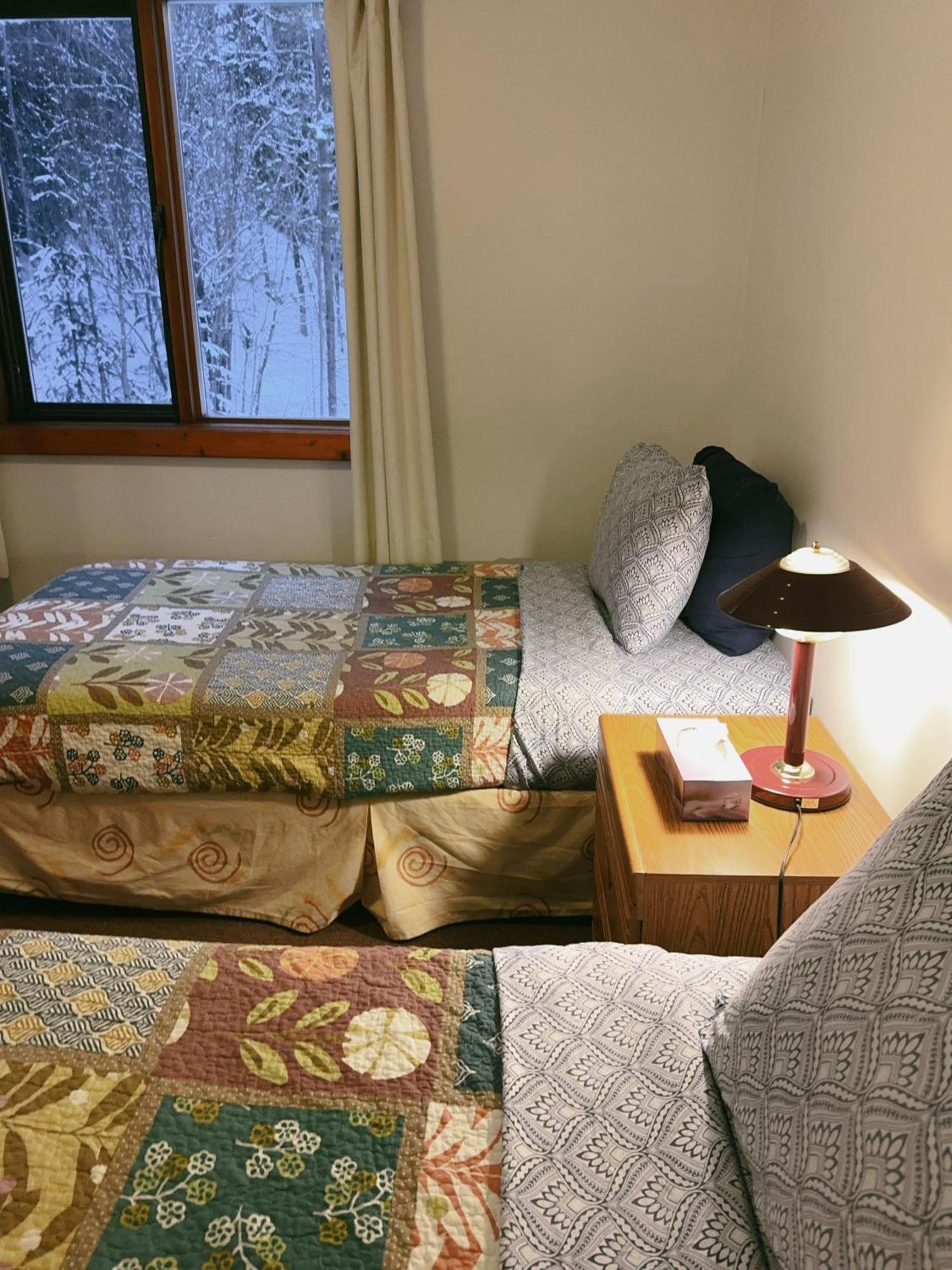 Alpine Meadows Lodge Golden Extérieur photo